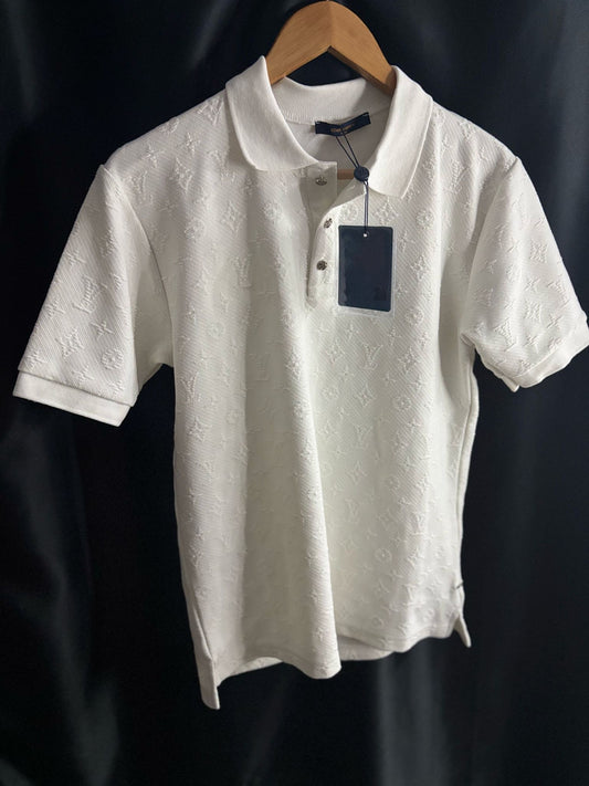 Lou!s Vu!tton Beyaz Monogram Polo Tişört – Şıklığın Zamansız Hali
